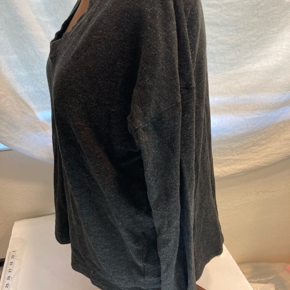 James Perse Charcoal V-Neck Sweatshirt Size XL V Neck Deep V Neck Long Sleeve - Picture 2 of 10